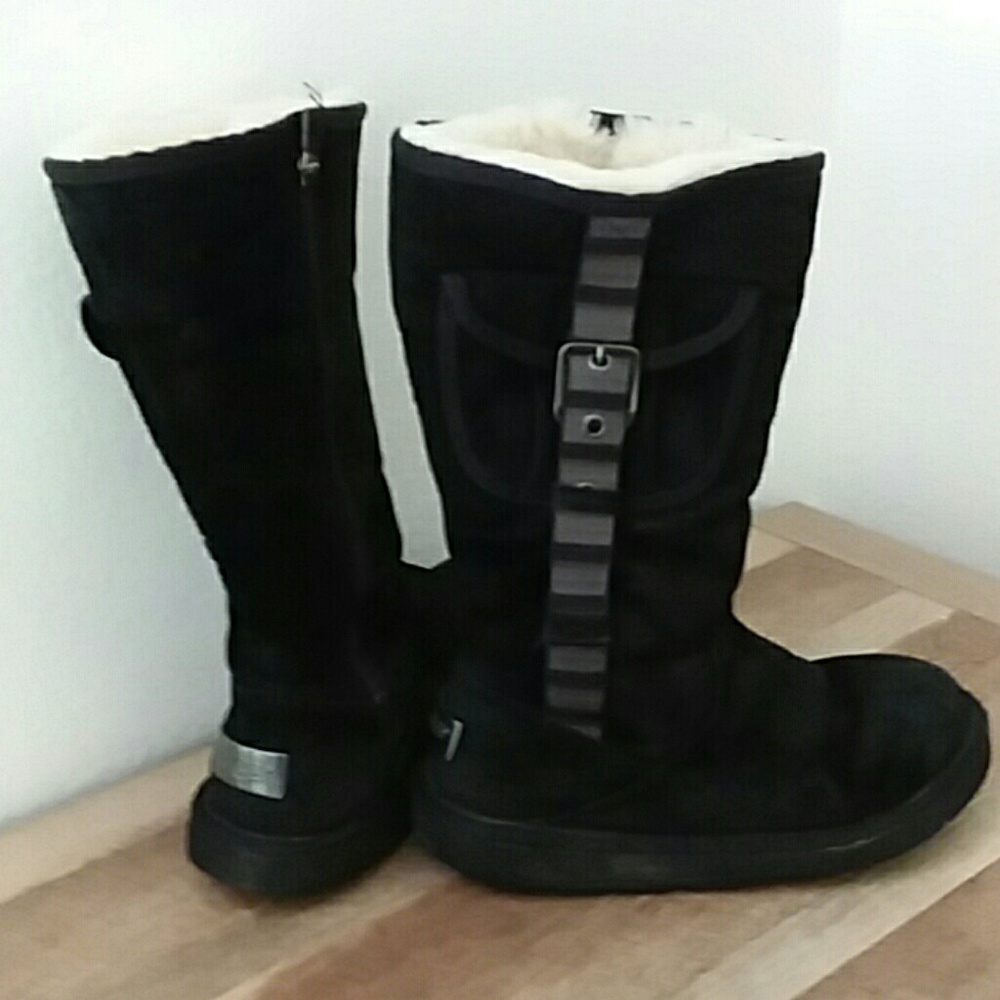 Uggs cargo boots
